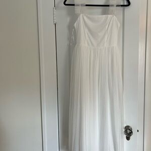 Lulu's Classic White Dress